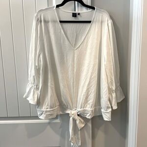 White 3/4 shirt with tie front